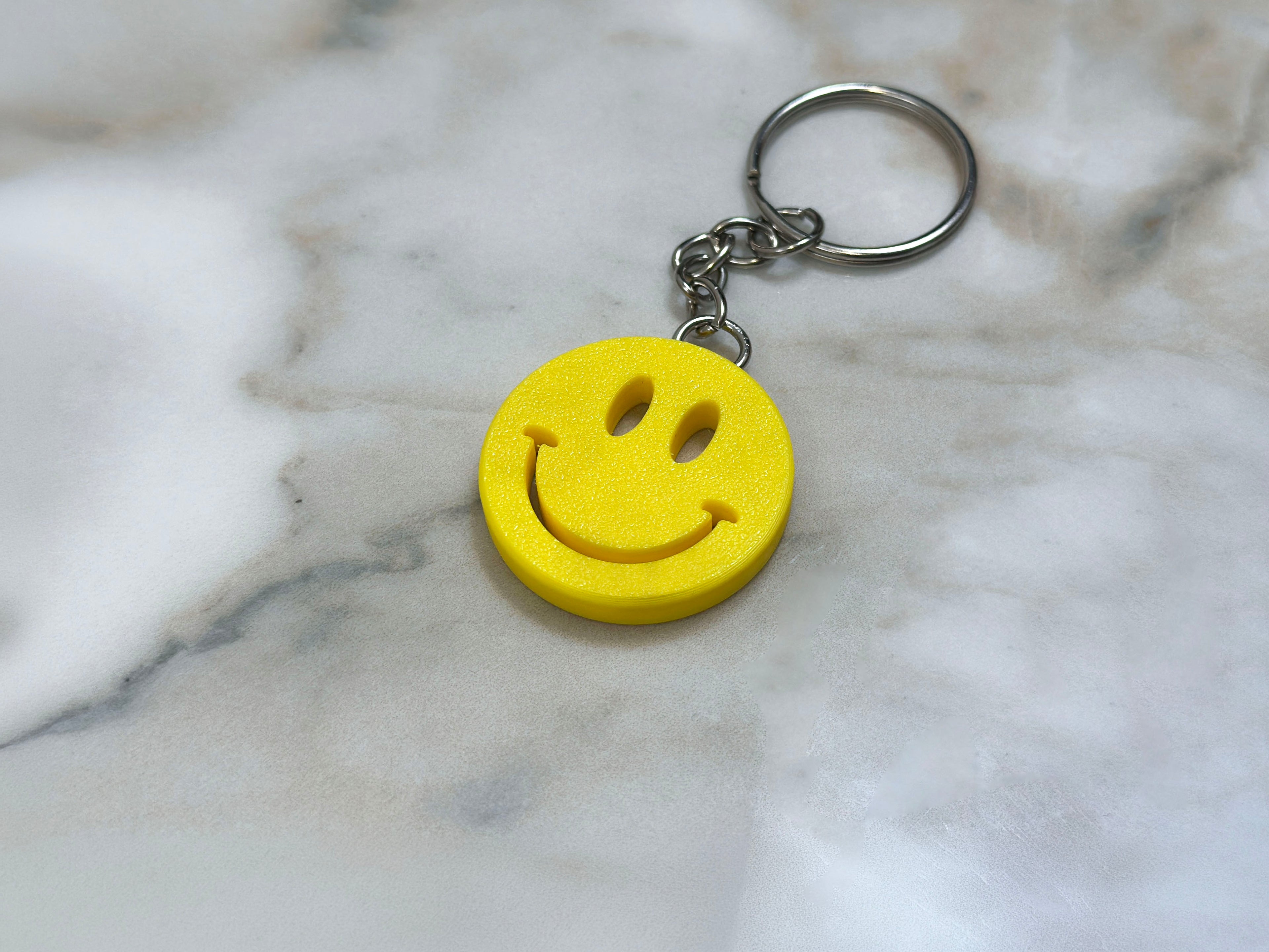 Smiley Face Keyring | Happy Face | Retro Smile Bag Charm | Fun Gift for Her Him Teen | Birthday Stocking Filler | Good Vibes | Positivity