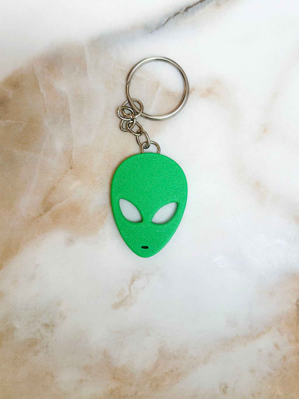 Green Alien Face Keychain | Y2K Retro UFO Keyring | Area 51 Conspiracy Gift | Alien Head Bag Charm | Sci-Fi Novelty Gift