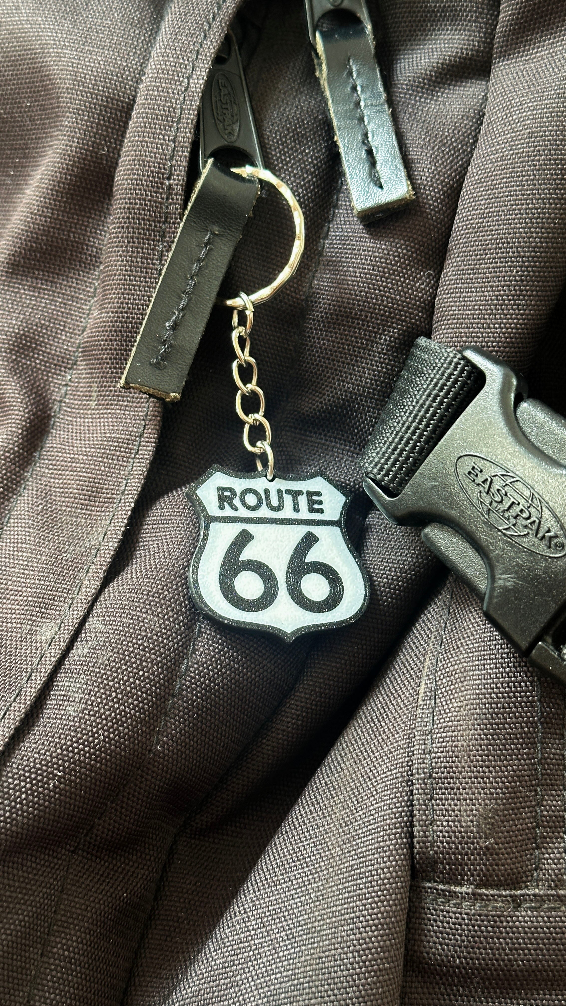 Route 66 Keychain | Classic Road Sign Keyring | Asphalt Texture Highway Shield | Road Trip Gift | USA Travel Souvenir